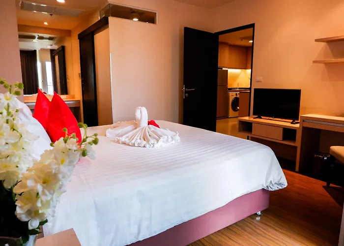 Aparthotel Park Village Rama Ii 4*