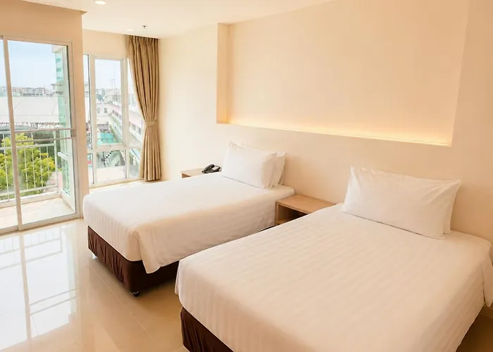 Aparthotel Park Village Rama Ii 4*