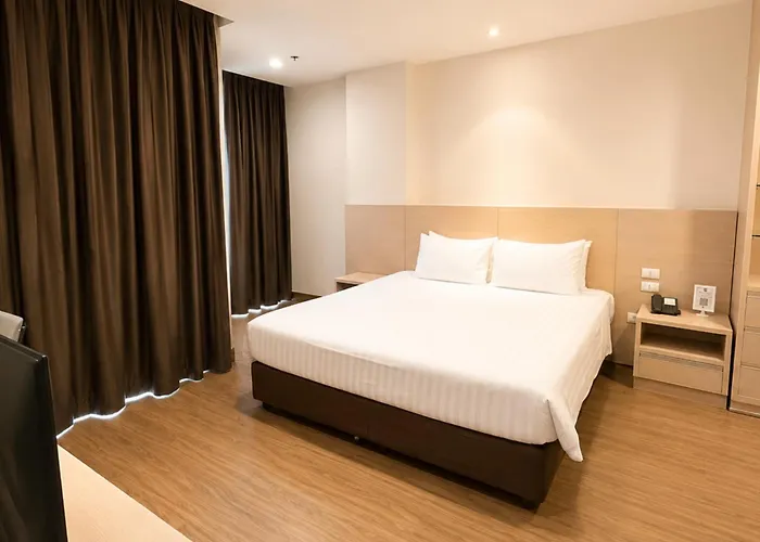 Park Village Rama Ii 4*
