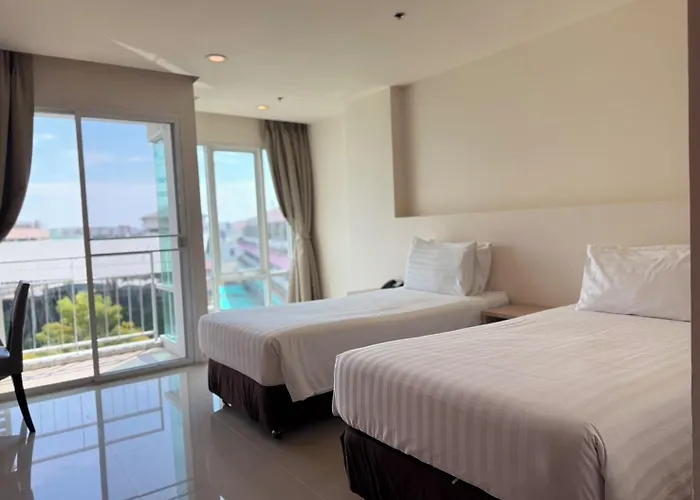 Park Village Rama Ii 4*