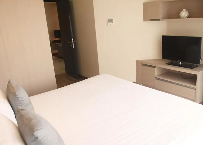 Aparthotel Park Village Rama Ii